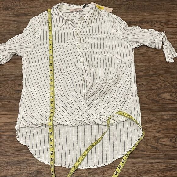 NWT BCBGeneration Faux Wrap 3/4 Sleeve Striped Blouse White Black Size XS - Picture 15 of 16